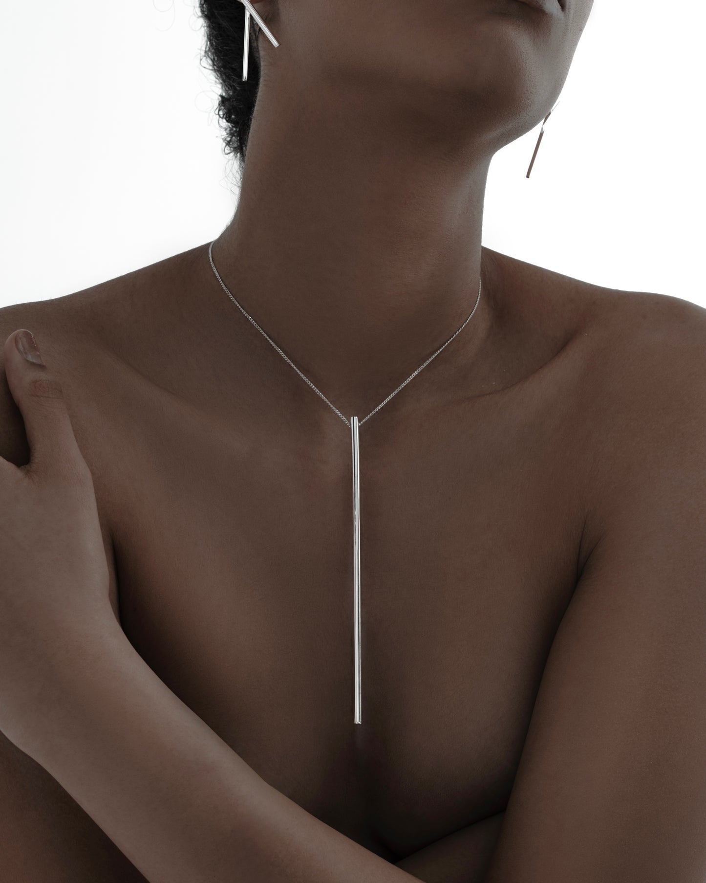 LINE NECKLACE