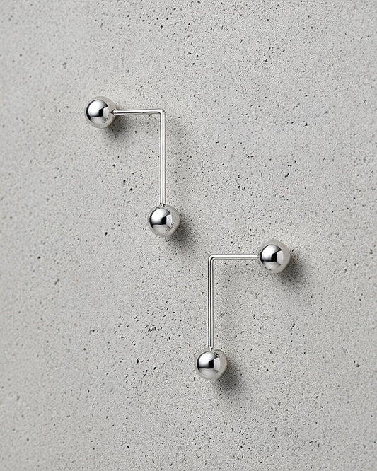 CORNER EARRINGS